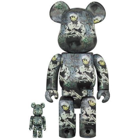 -Pre order- Be@rbrick Riot Cop 100% & 400%